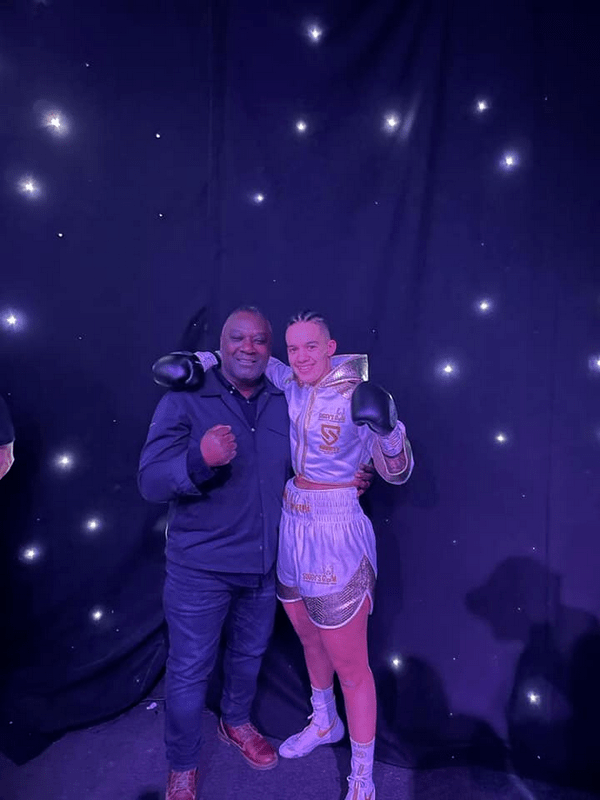 Newark’s Jade Grierson joins the Elite as she stops Ester Konecna in