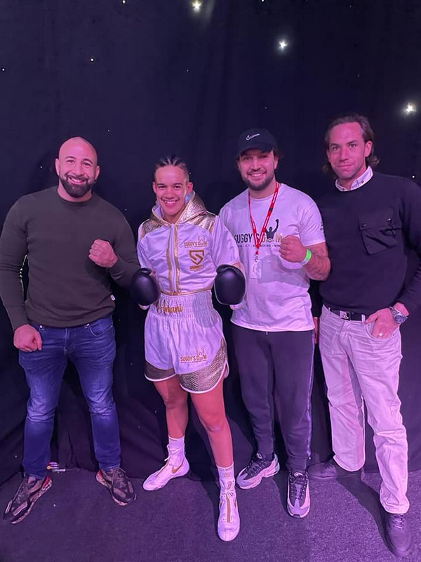 Newark’s Jade Grierson joins the Elite as she stops Ester Konecna in